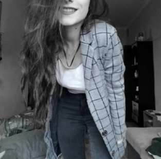 Pissing - ogłoszenie towarzyskie użytkownika LajnaKarlajna